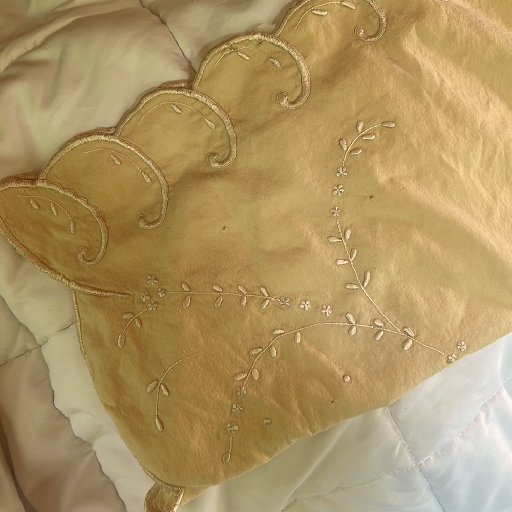 Vintage Embroidered European Sham Light Yellow Color; Beautiful in a Bedroom - Picture 4 of 10